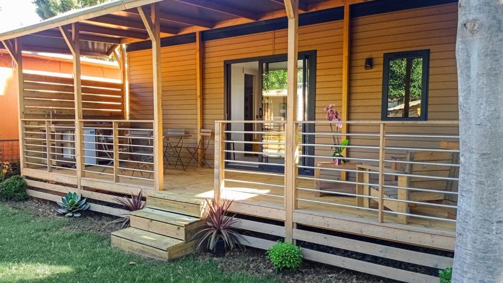 Il Pampaleone Glamping And Resort 阿奇雷亚莱 外观 照片