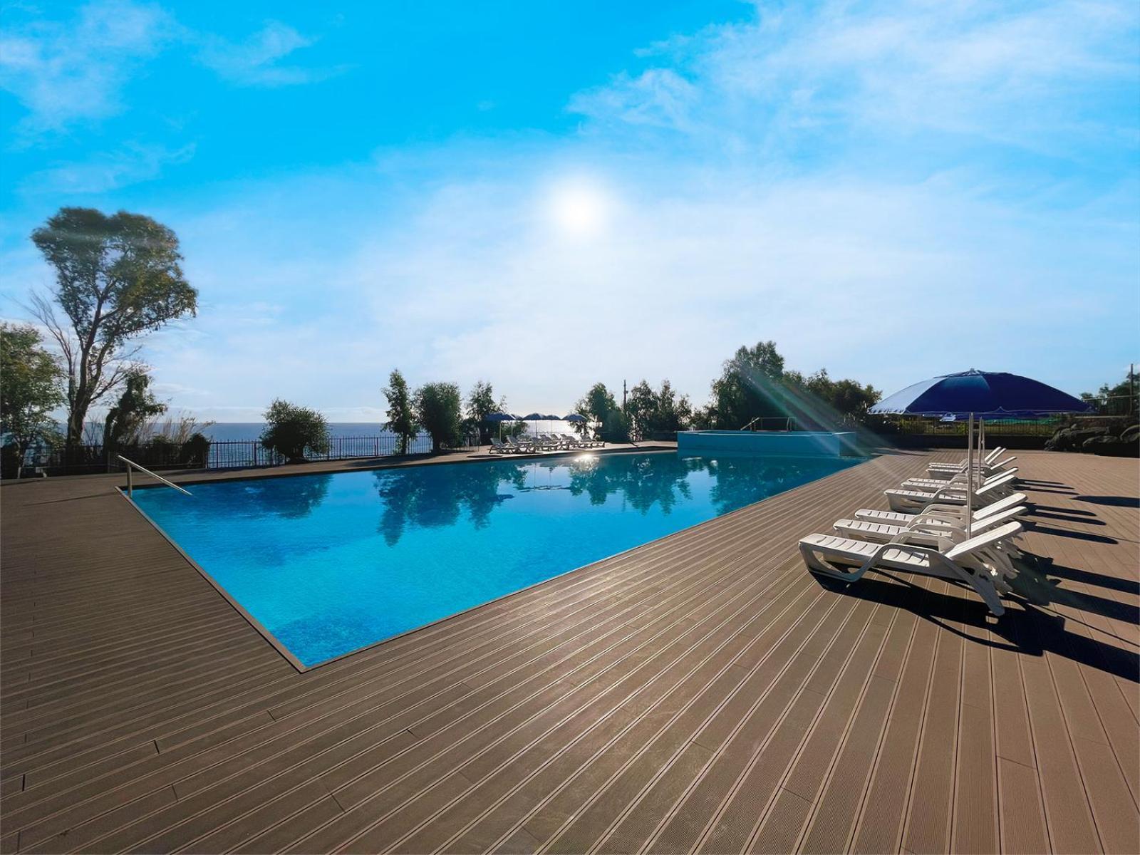 Il Pampaleone Glamping And Resort 阿奇雷亚莱 外观 照片